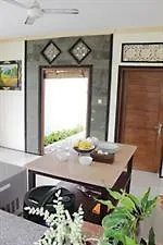 Rice Field Villa Bali スミニャック 0*,  インドネシア